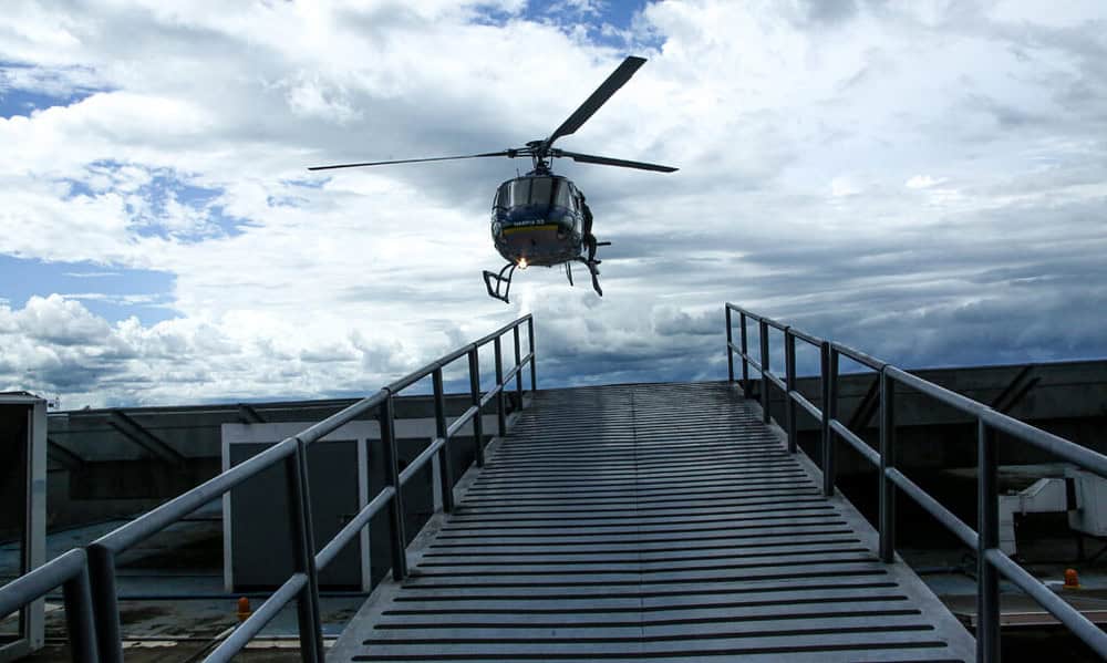 321A6146-1-1024×683 Hárpia 03 chegando com vítima de emergência de Xapuri no Pronto-Socorro de Rio Branco. Foto: Odair Leal/Sesacre