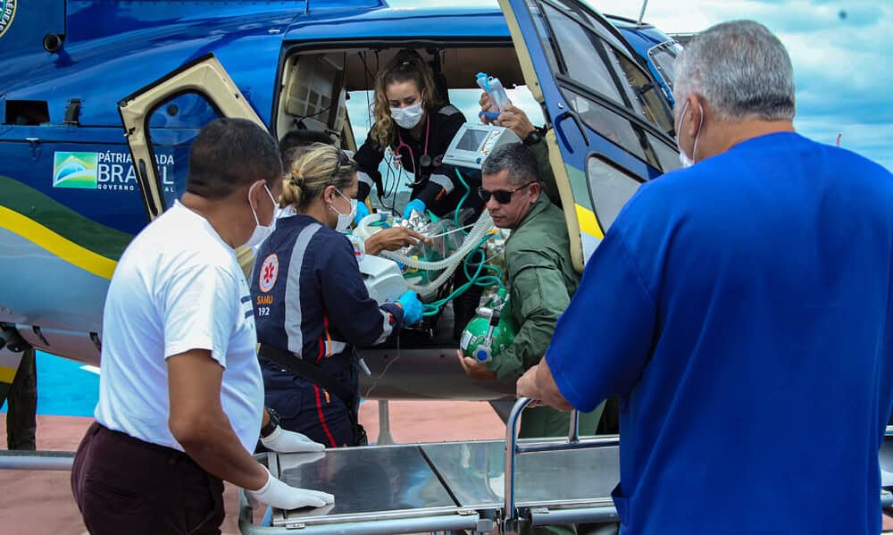 Chegada da equipe de resgate em Rio Branco. Foto: Odair Leal/Sesacre