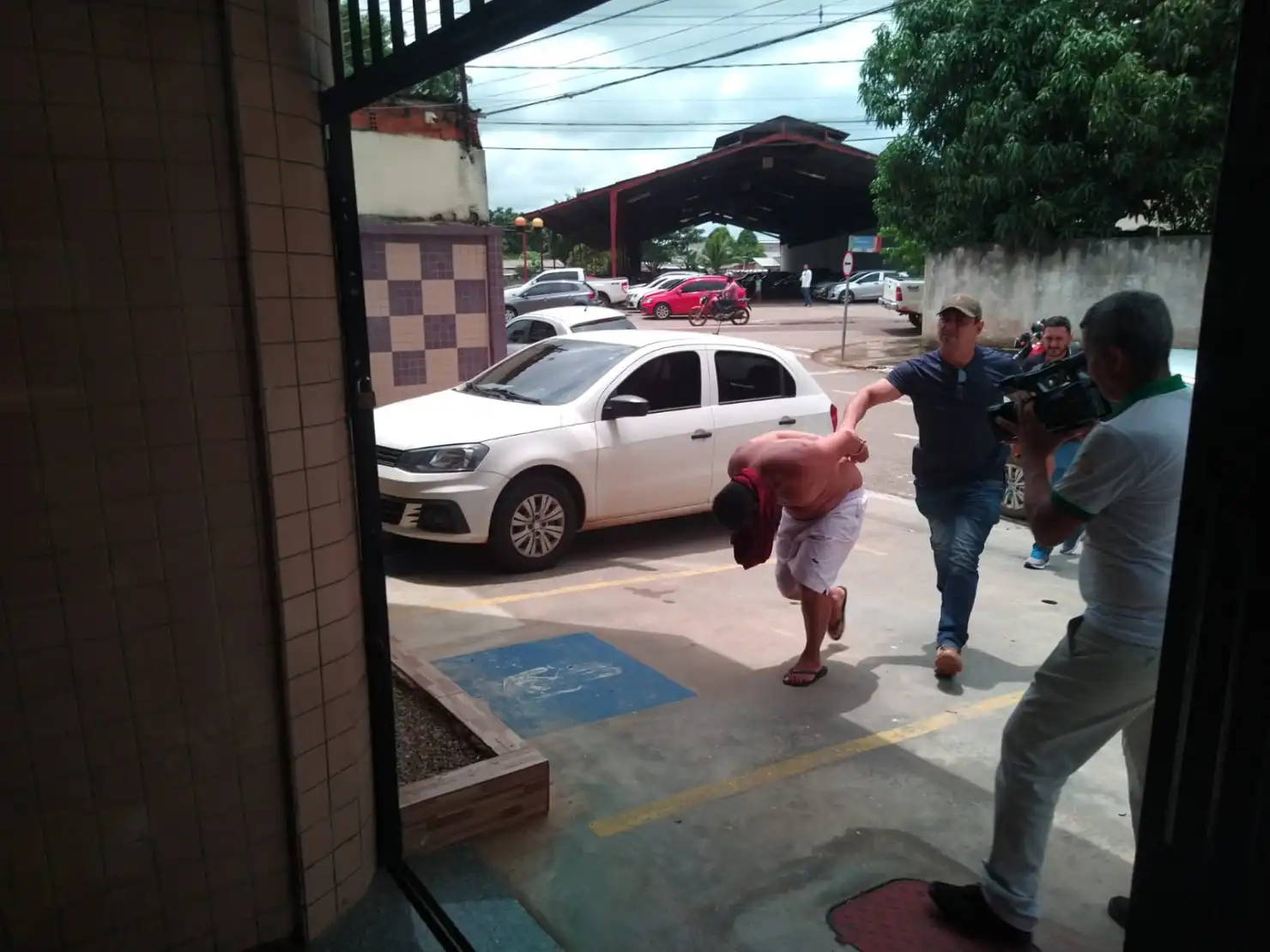 Investigadores da DHPP E DCORE prendem segundo envolvido em roubo de motocicleta de sargento da PM