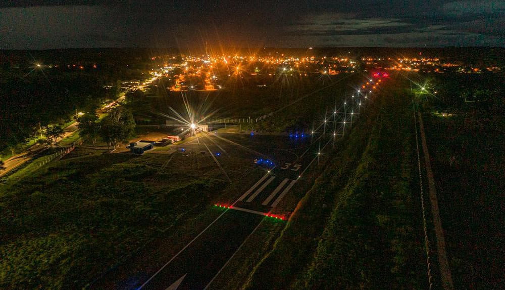 Deracre instalou sinalização luminosa noturna no aeródromo de Xapuri. Foto: Rafael Dias