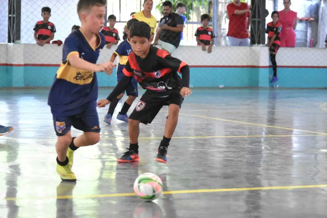 Copinha Arasuper terá mais 5 partidas na quadra da Assincra