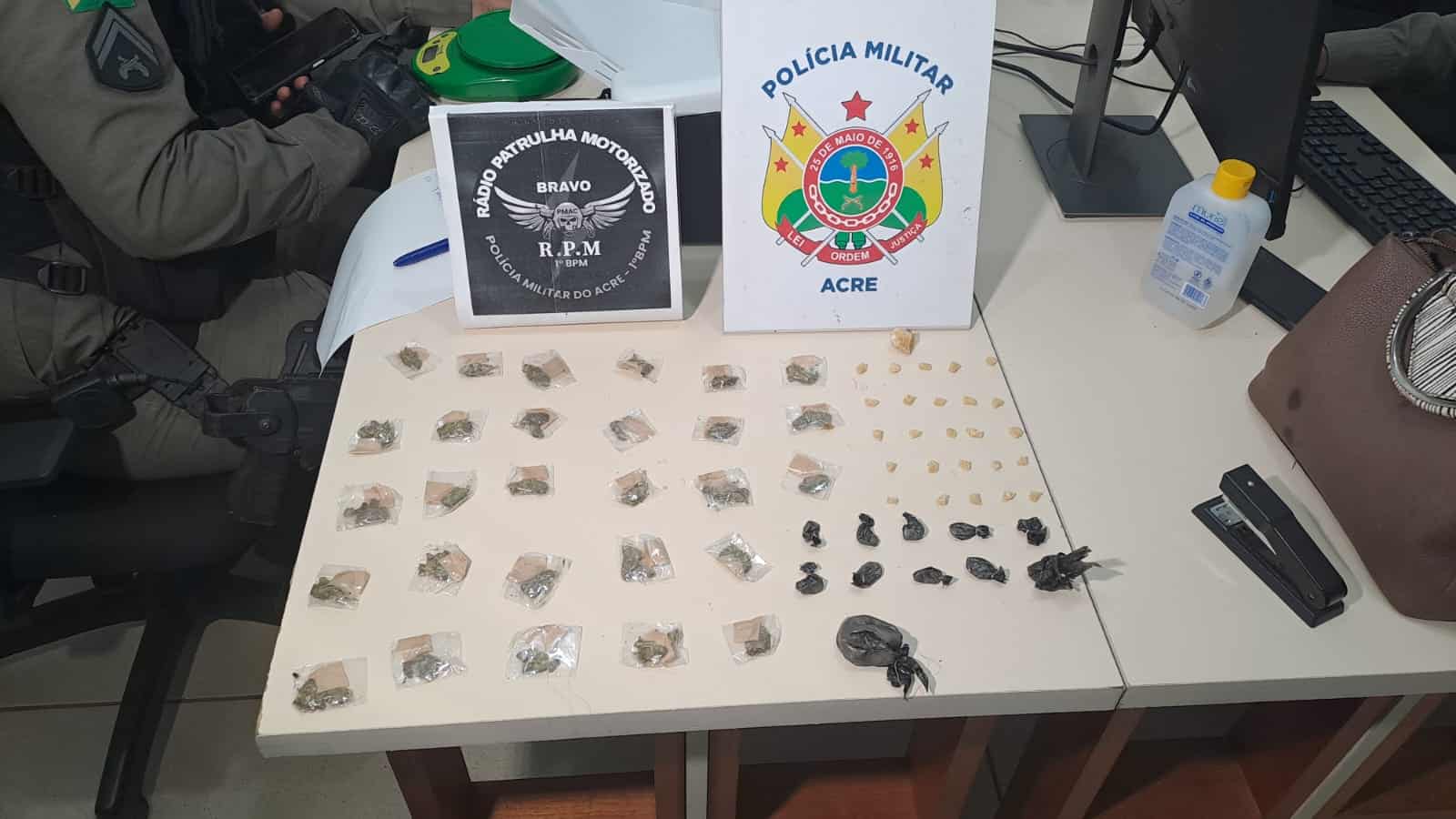 Operação da Polícia Militar no ‘Papouco’ apreende droga de detento que cortou tornozeleira