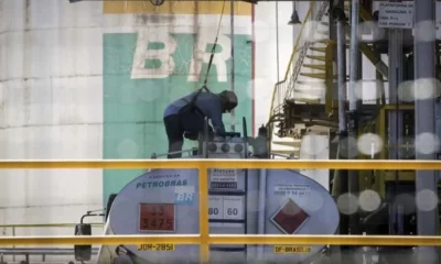 Centro-de-Distribuição-da-Petrobras-no-SIA-combustivel-tanque-gasolina-alcool-diesel-11-600×400 Centro-de-Distribuição-da-Petrobras-no-SIA-combustivel-tanque-gasolina-alcool-diesel-11-600x400