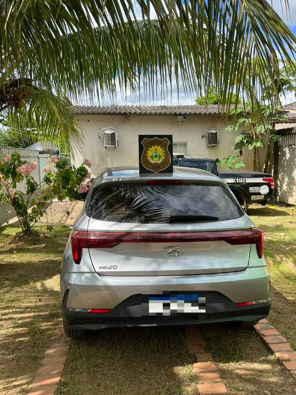 Carro furtado no Acre é recuperado na Bolivia