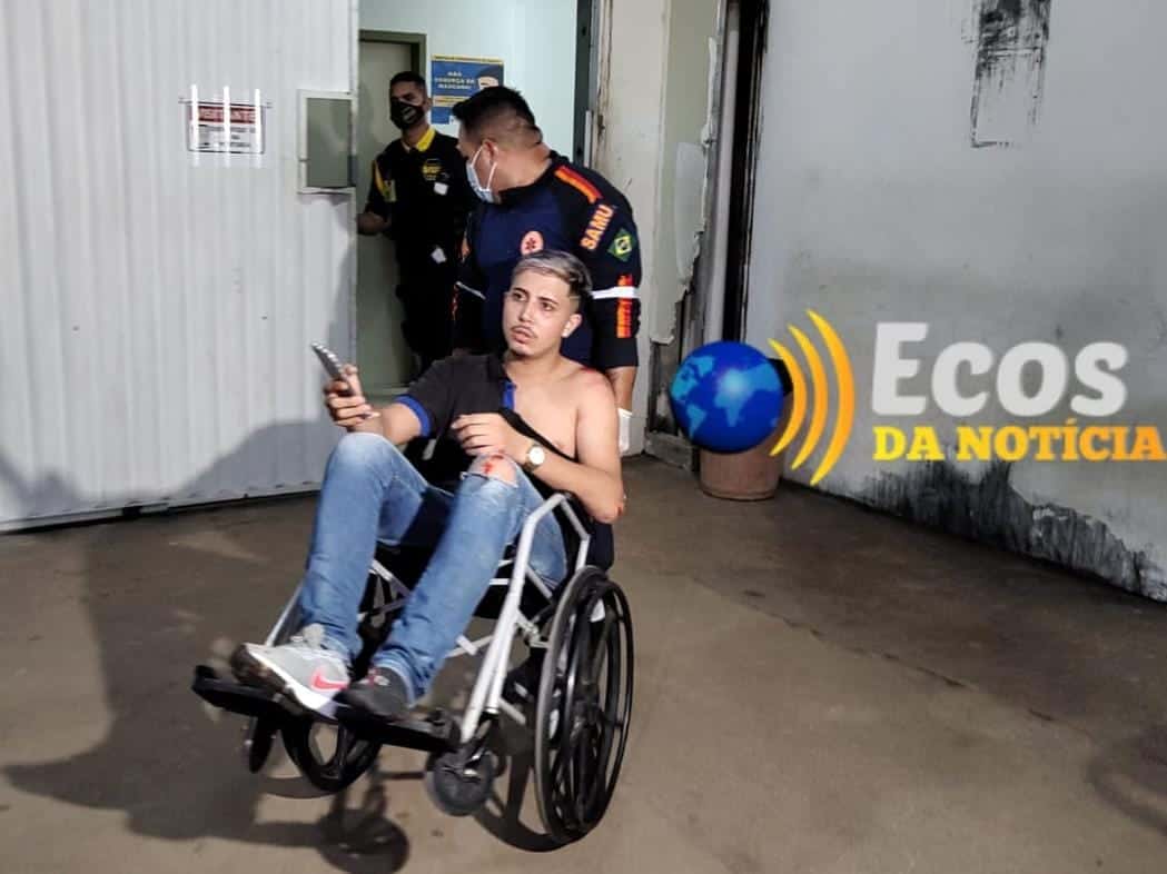 Colisão entre moto e bicicleta deixa dois feridos na Amadeo Barbosa