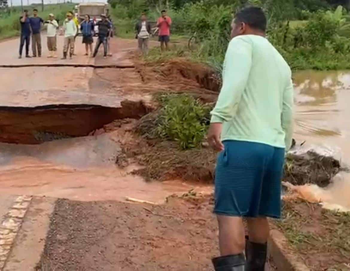 Acre tem quatro pontos de interdição em rodovias