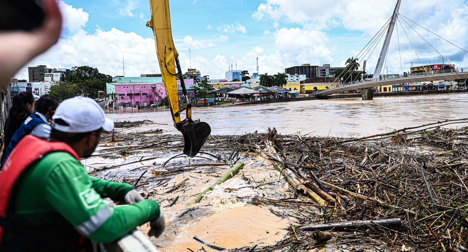 Rio Acre estabiliza e mantém 16,86 metros na Capital, mas avança pela Gameleira