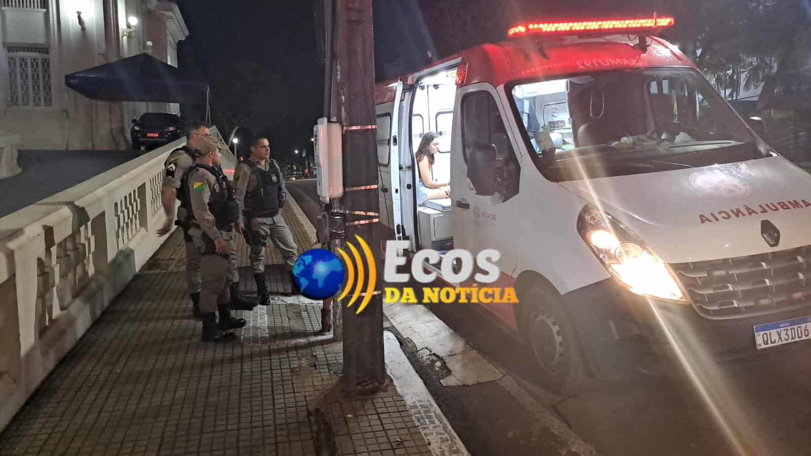 Mulher é atacada em parada ônibus e tem mão cortada por morador de rua