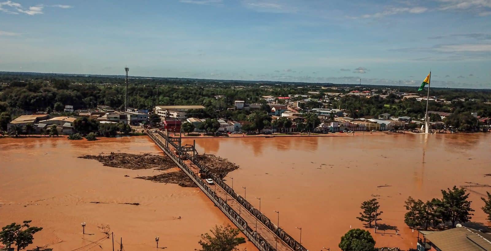 Rio Acre sobe mais 3 centímetros e registra 17,10 metros na capital