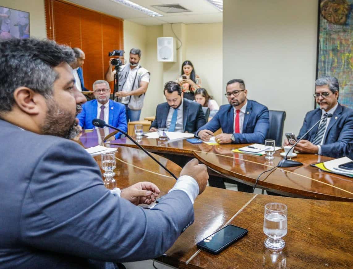 Bancos estudam aumentar prazos e crédito para alagados