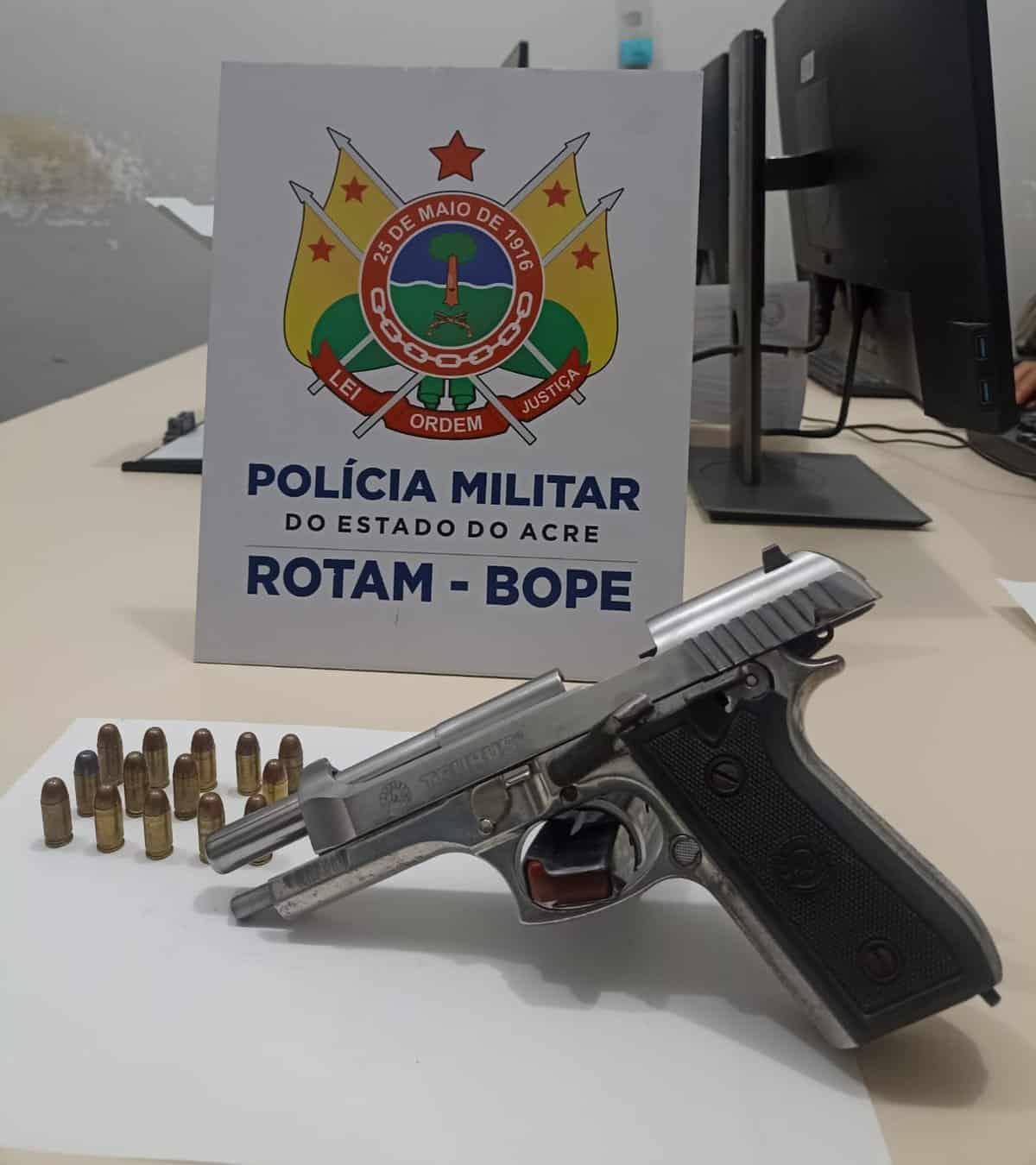 Homem é preso por porte ilegal de arma de fogo na capital