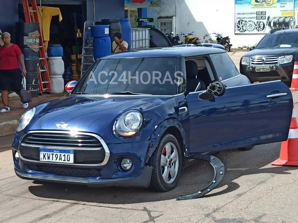 Mulher é atropelada ao tentar atravessar a Via Chico Mendes, na capital