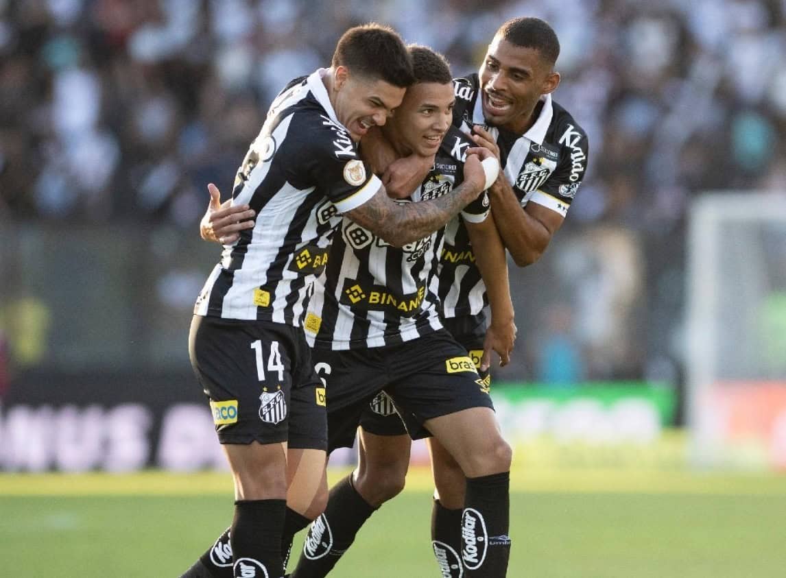 Santos se segura no 2º tempo e vence o Vasco em São Januário