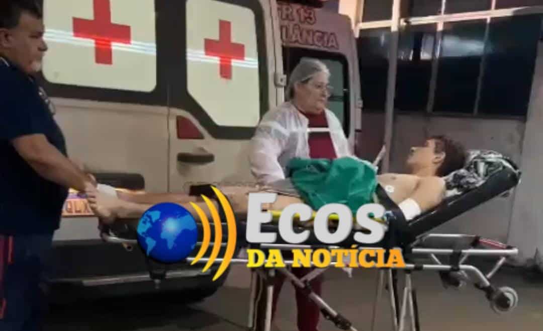 Bandidos passam atirando em praça e deixam homem ferido