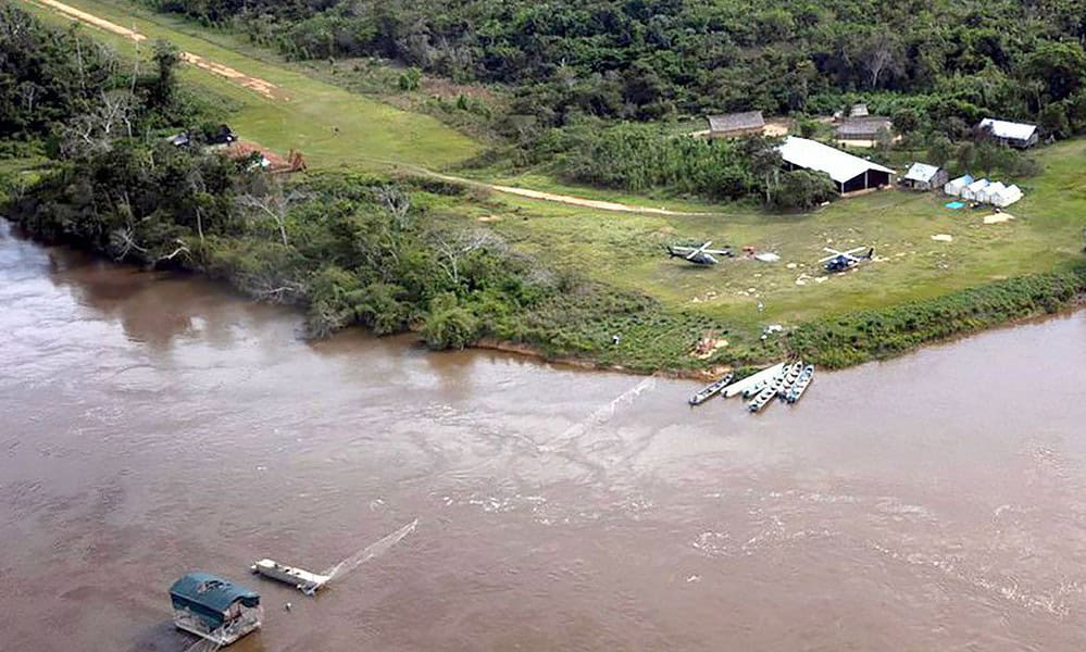 ibama Brasília (16/05/2023) - A base de controle instalada em 20 de fevereiro no rio Uraricoera, na Terra Indígena Yanomami, foi alvo de novo atentado na madrugada desta segunda-feira (15/05). Foto: IBAMA/Divulgação