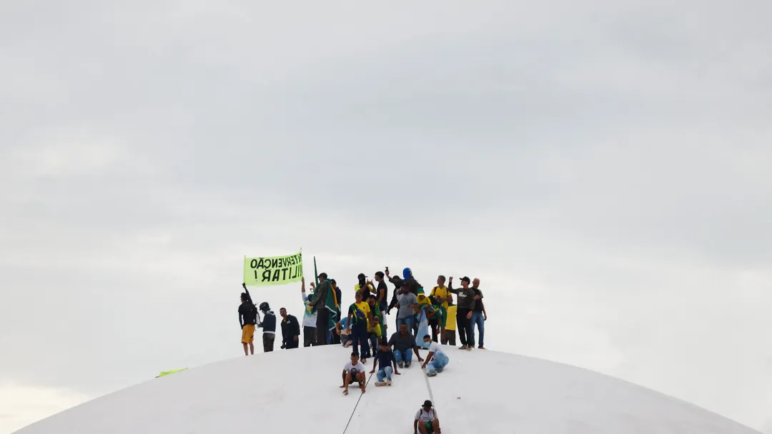 Ex-assessor de Jair Bolsonaro subiu na cúpula do Congresso em ataque de 8 de janeiro