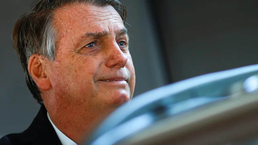 Moraes manda Bolsonaro prestar depoimento sobre falas de do Val