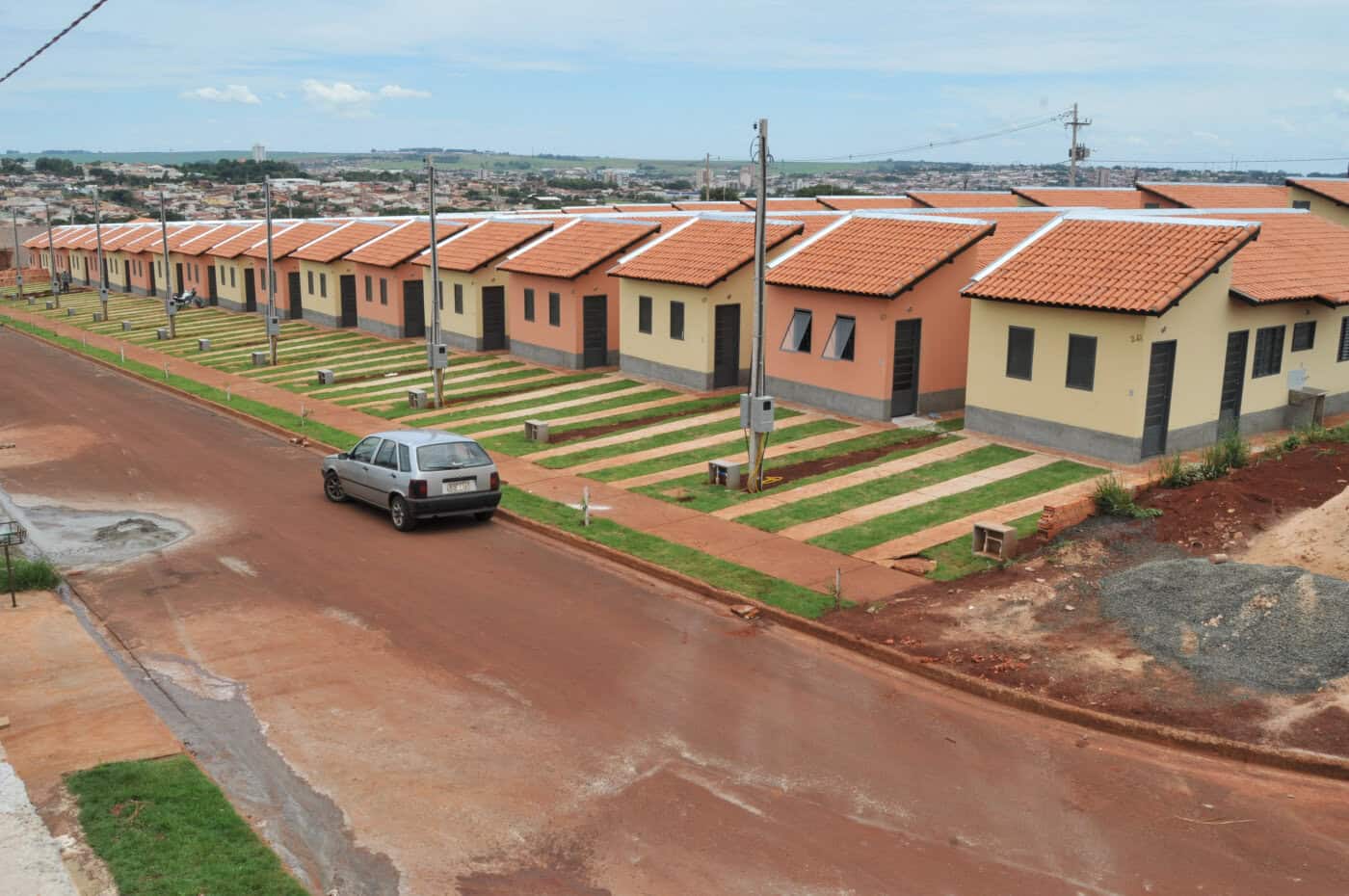 Governo estuda ampliar faixa do Minha Casa, Minha Vida para atender classe média