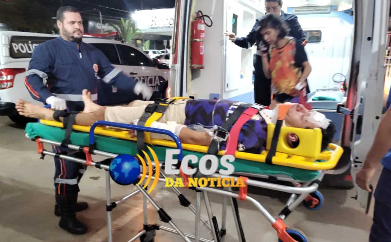 Motociclista colide em traseira de uma caçamba e fica ferido em Vila Campinas