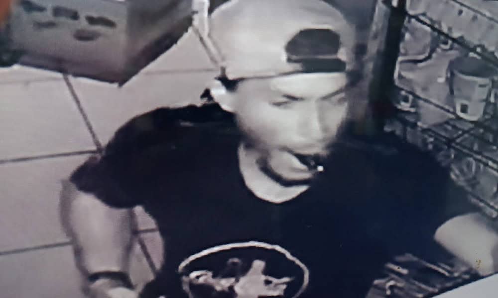 WhatsApp Image 2023-06-07 at 11.18.14 WhatsApp Image 2023-06-07 at 11.18.14