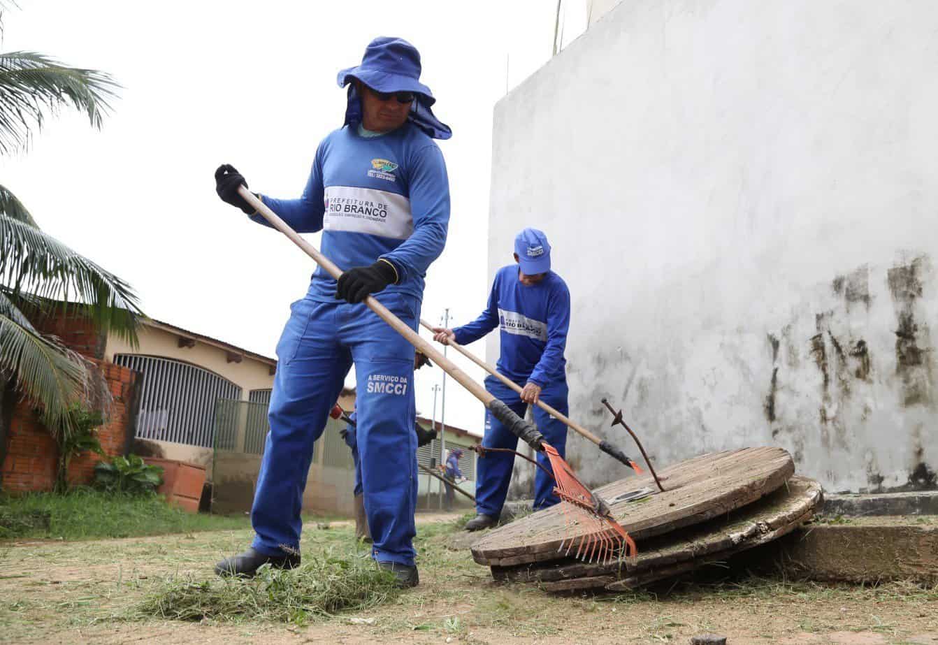 Prefeitura de Rio Branco intensificou limpeza nos bairros com a chegada do verão