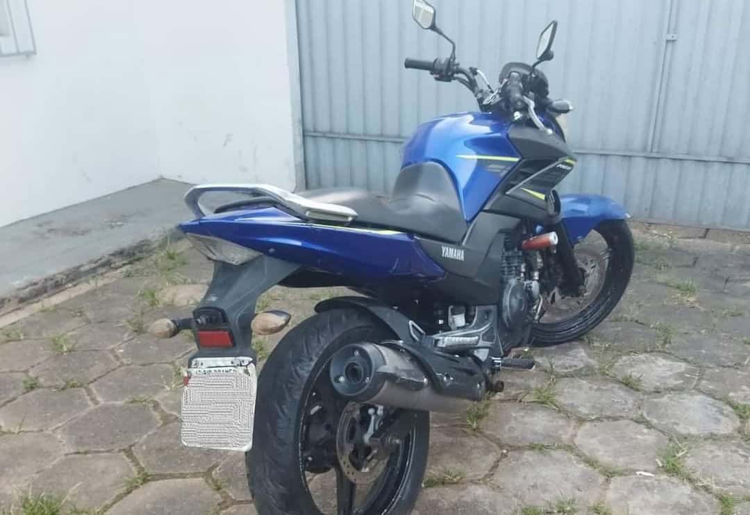 Polícia recupera moto roubada durante Operação Cavalo de Aço