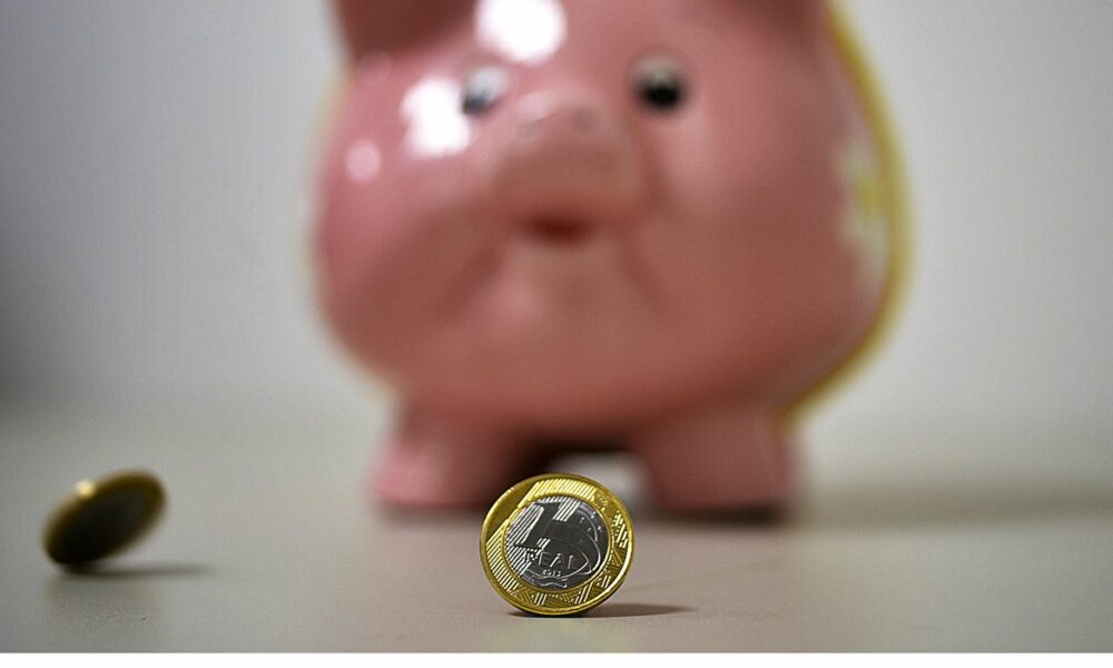 Cofre, poupança, real, economia Cofre, poupança, real, economia