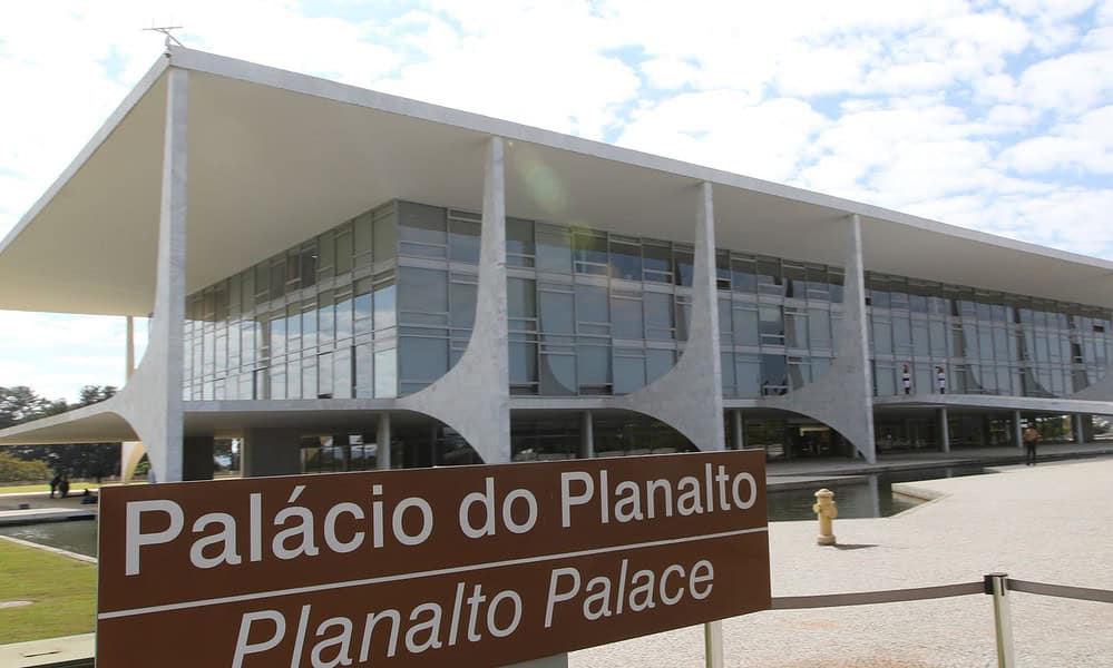 Palácio do Planalto na Praça dos Três Poderes em Brasília Palácio do Planalto na Praça dos Três Poderes em Brasília