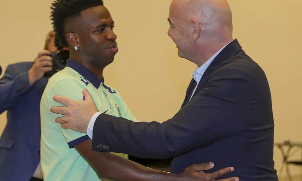 vini_jr_e_infantino_visita_concentracao