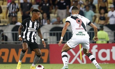 Tche Tche. Vasco x Botafogo pelo Campeonato Carioca no Estadio Maracana. 16 de Fevereiro de 2023, Rio de Janeiro, RJ, Brasil. Foto: Vitor Silva/Botafogo.
Imagem protegida pela Lei do Direito Autoral Nº 9.610, DE 19 DE FEVEREIRO DE 1998. Sendo proibido qualquer uso comercial, remunerado e manipulacao/alteracao da obra.