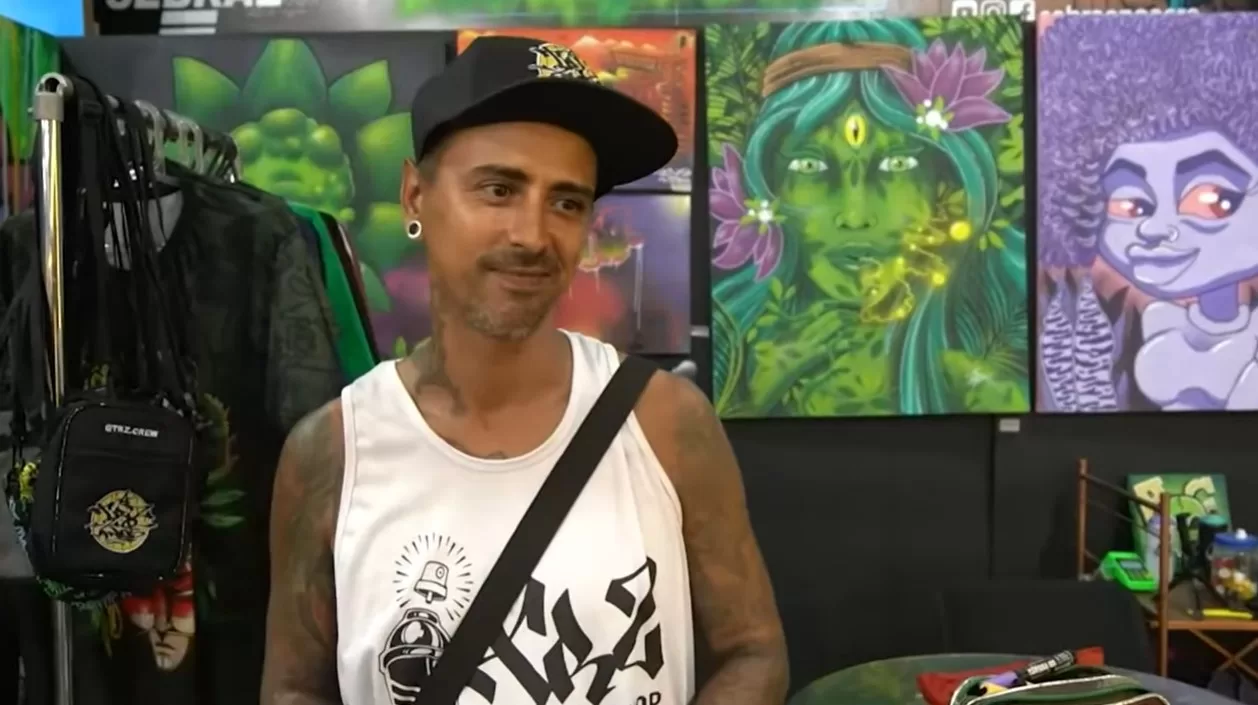 Graffiti ao vivo e leilão de arte em telas abre primeiro estande na Expoacre