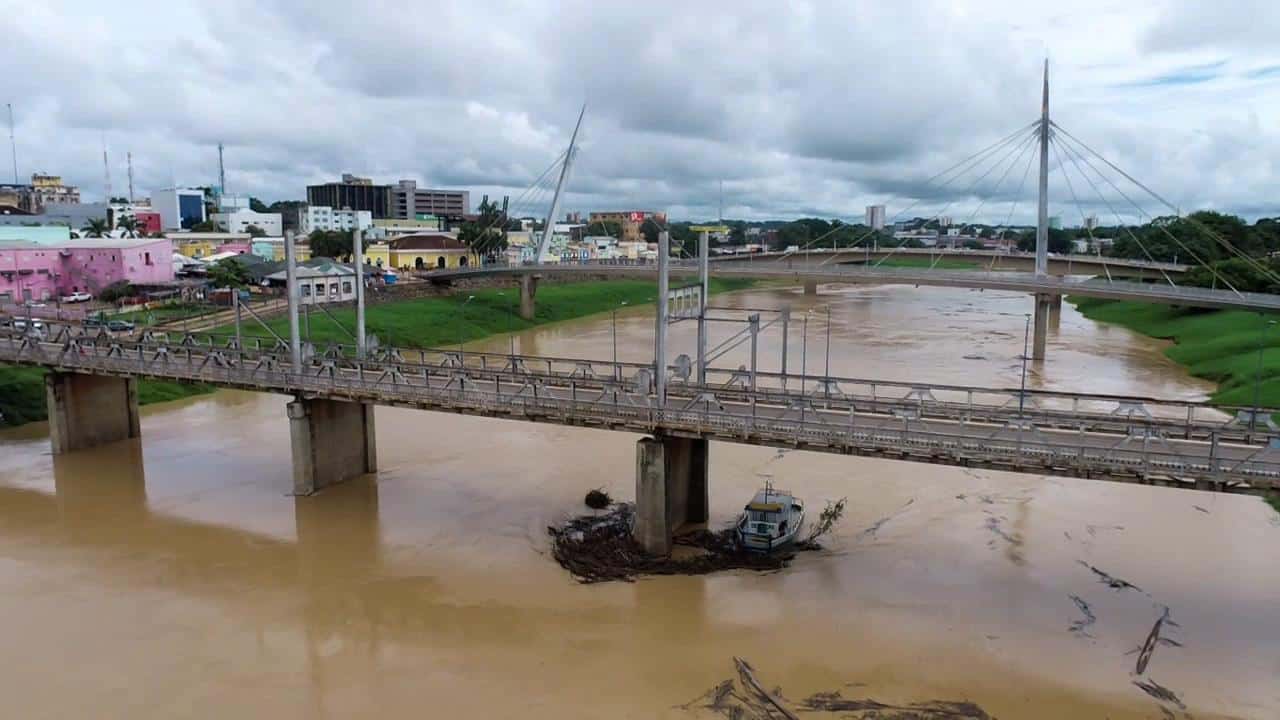Governo do Acre interdita ponte metálica para manutenção e anuncia mudanças no trânsito