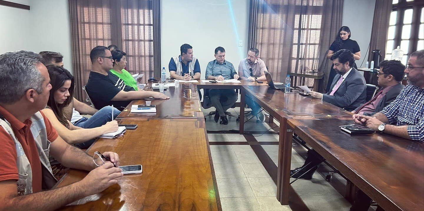 Governo recebe promotores do MP do Acre e discute segurança dos animais na Cavalgada