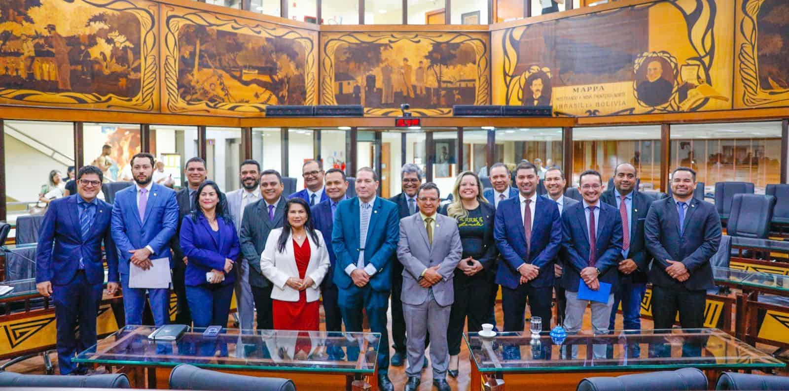 Deputados aprovam LDO 2024 em sessão extraordinária