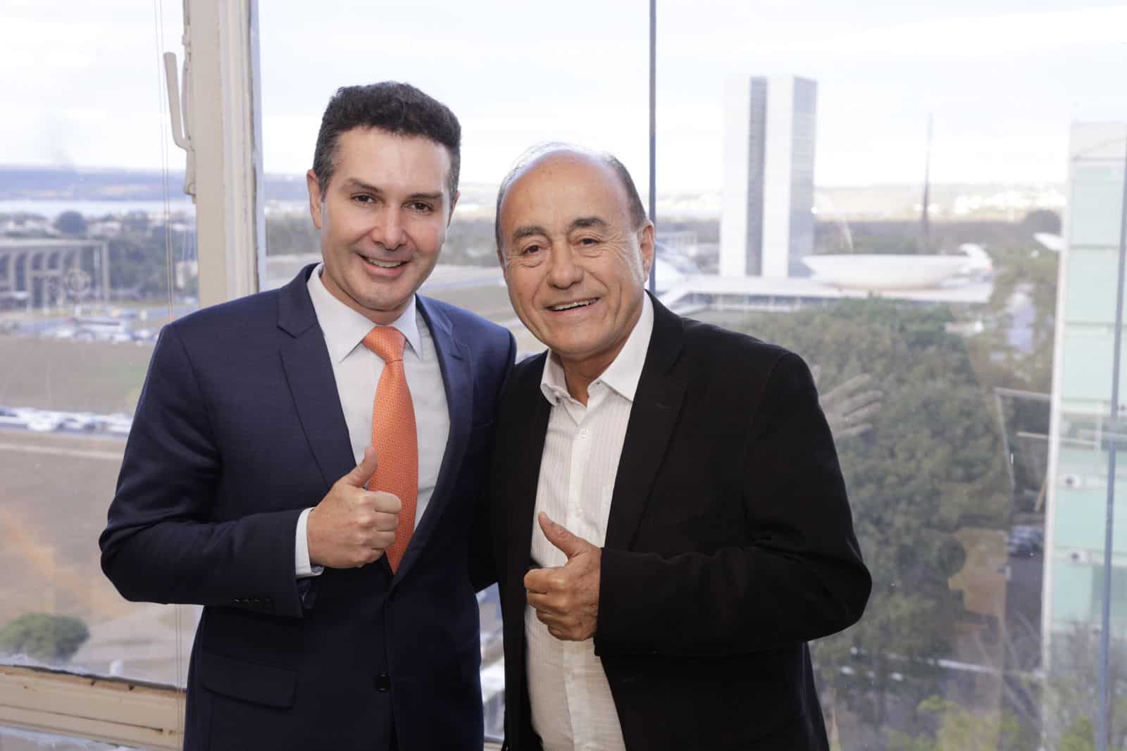 Ministro recebe Bocalom para tratar de programas habitacionais da capital