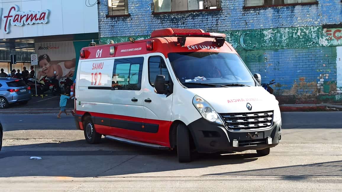 Presidiário ferido com dois tiros no braço em rebelião no Amaro Alves chega ao Pronto-Socorro da capital