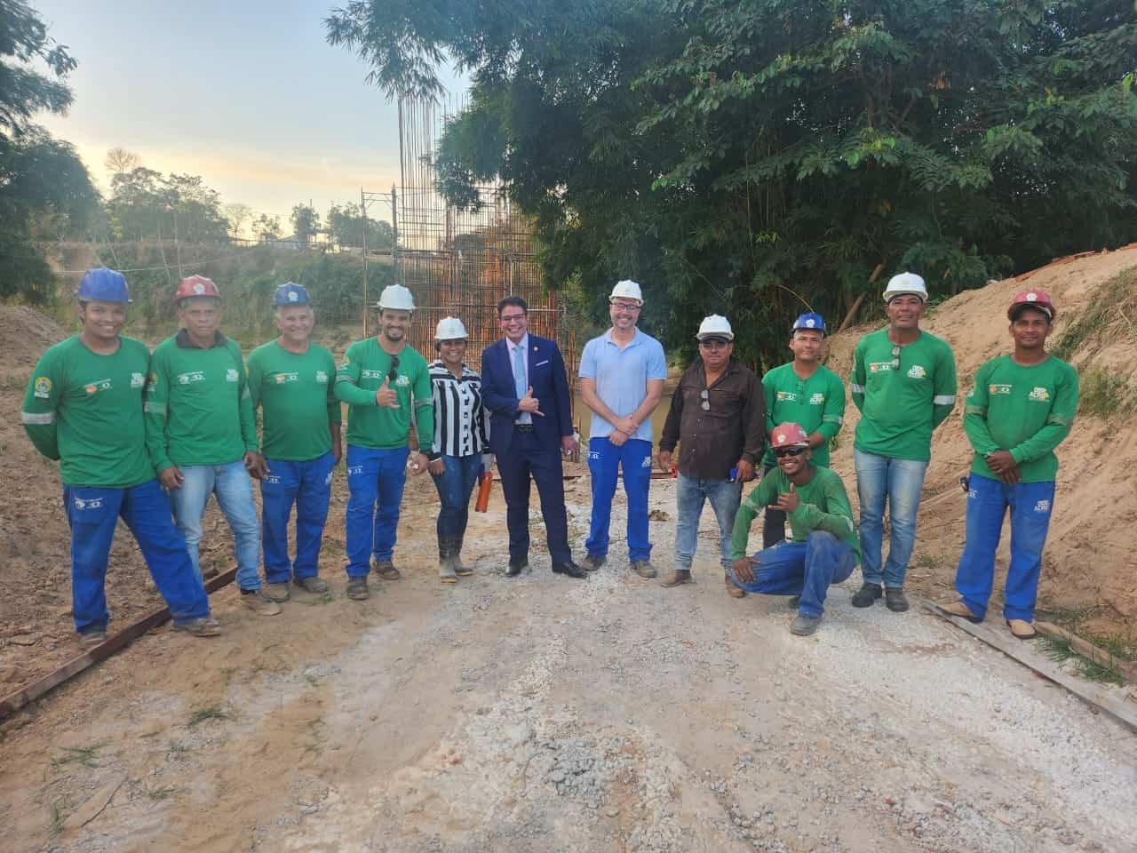 Em Xapuri, governador Gladson Cameli inspeciona construção da Ponte da Sibéria