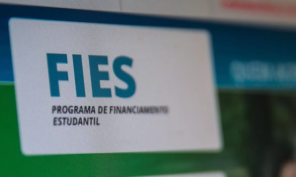 Mais de 630 acreanos se inscrevem na segunda edição 2023 do Fies, diz MEC