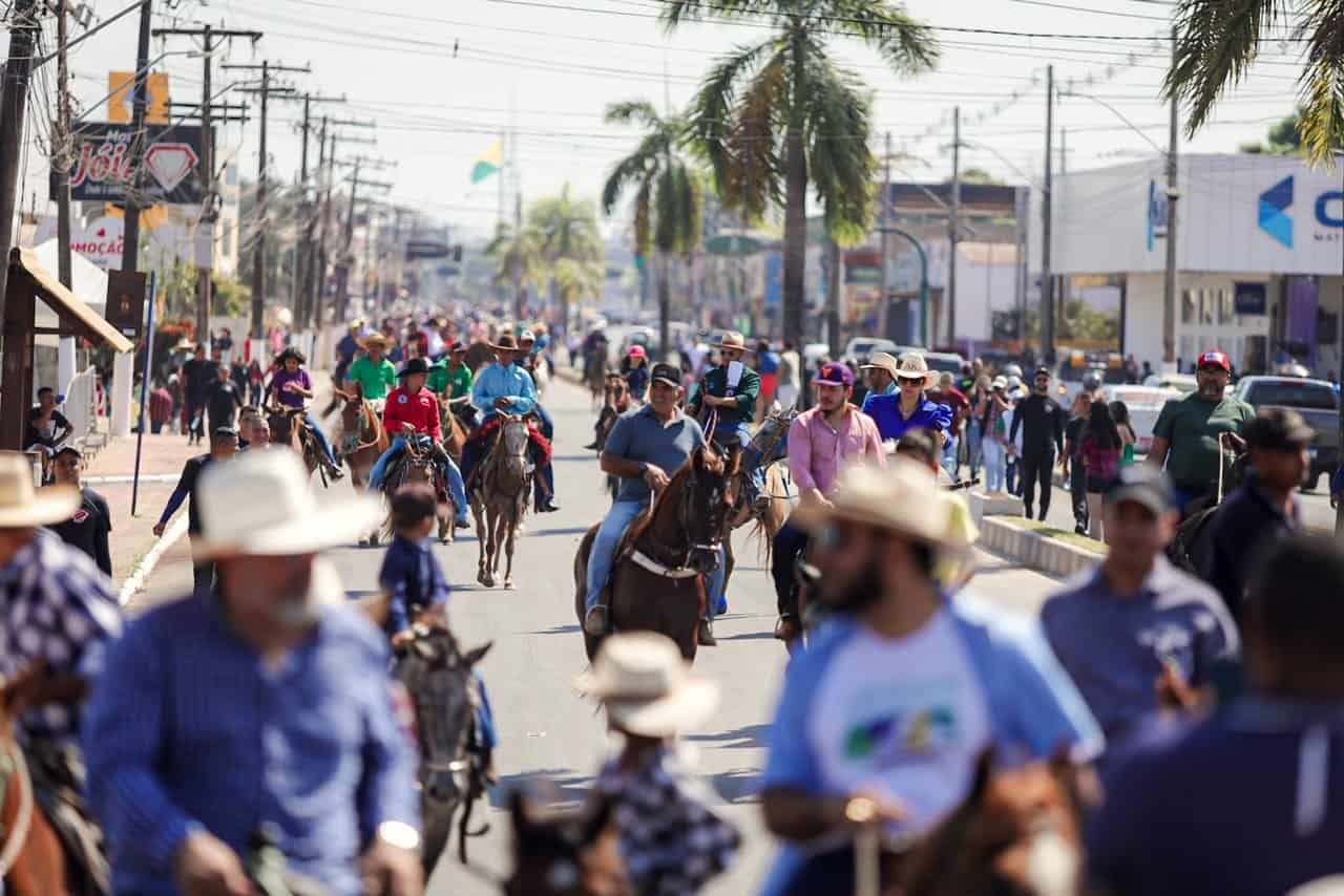 Cavalgada como antigamente, governo e parceiros promovem a primeira festa da Expoacre 2023