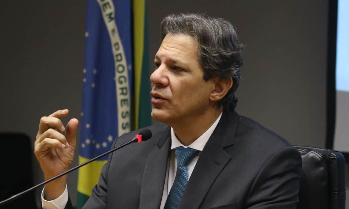 Governo vai propor fim dos juros sobre capital próprio, diz Fernando Haddad