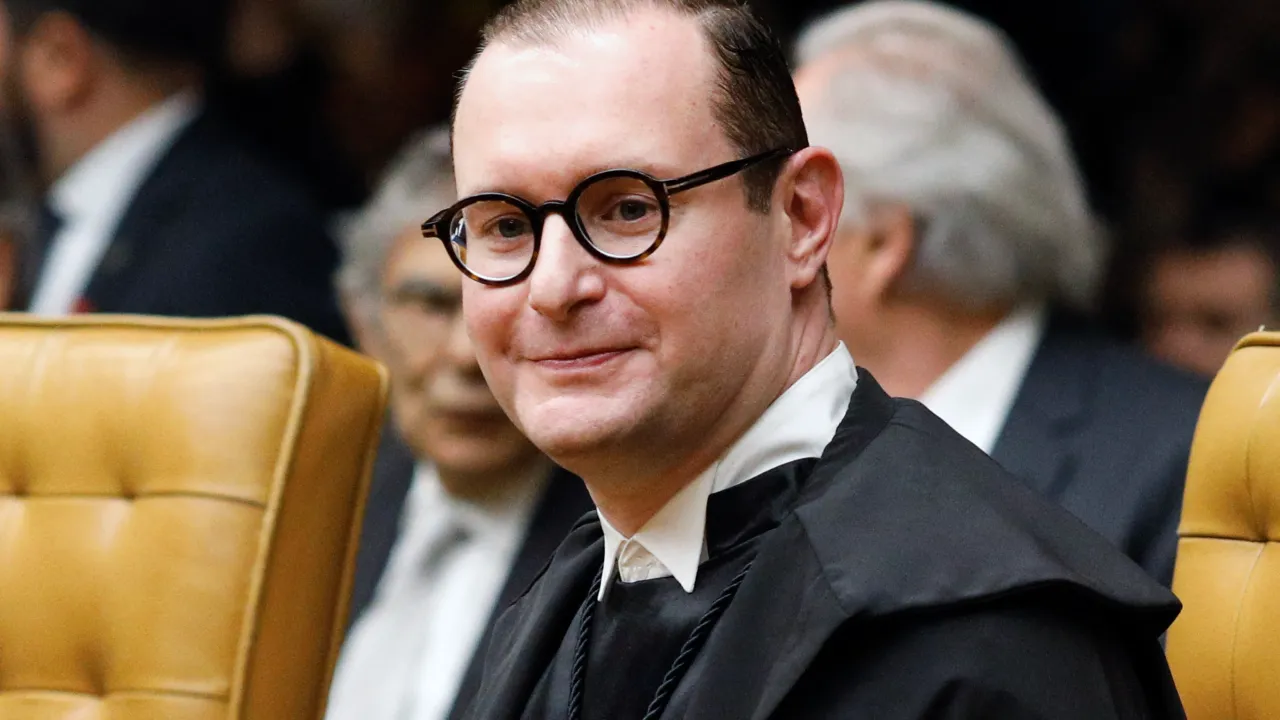 Zanin se manifesta pela 1ª vez no plenário com voto pró-criação do juiz de garantias