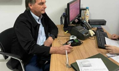 1_bolsonaro_paga_multa-29007314 1_bolsonaro_paga_multa-29007314