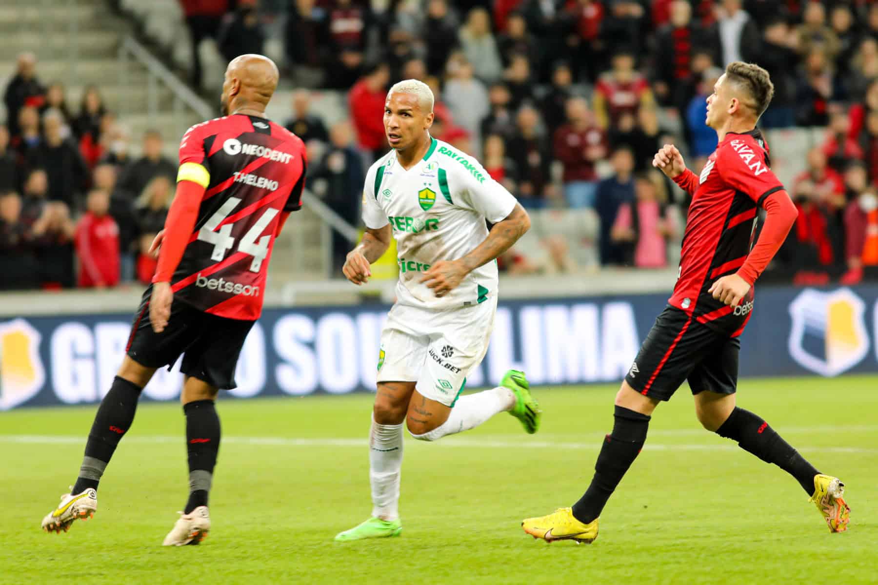 Athletico x Cuiabá: onde assistir ao vivo, horário e escalações