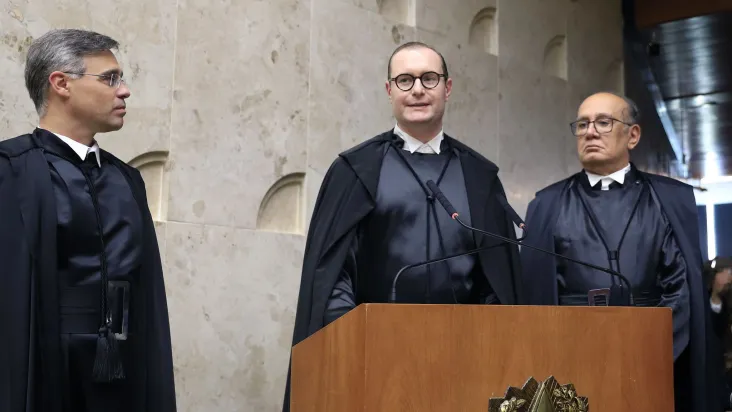 Posse de Zanin é comemorada por lulistas e marca encontro de cotados ao STF