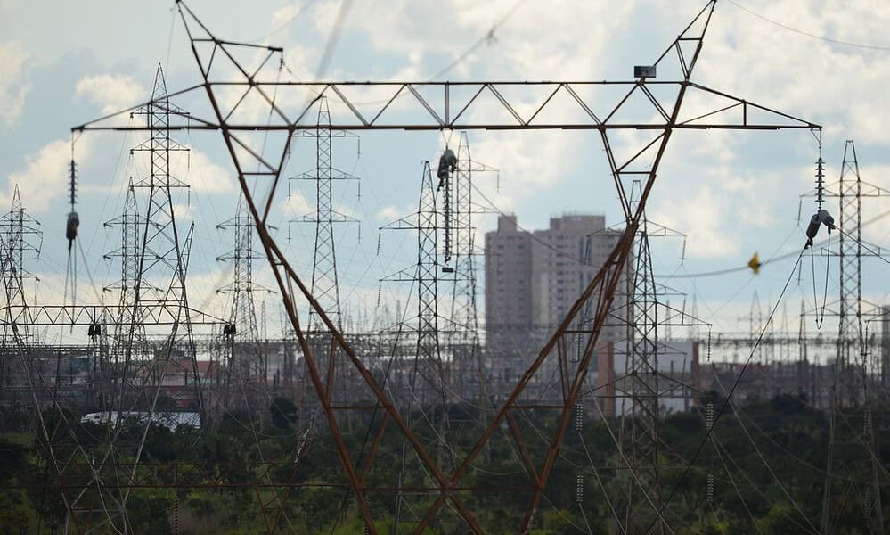 946189-energia_linha de transmissão-4 946189-energia_linha de transmissão-4