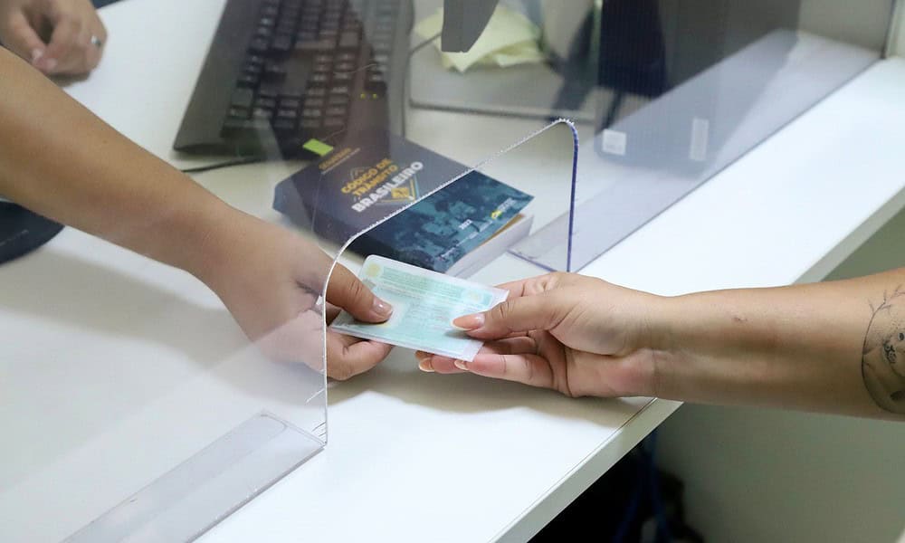 ATENDIMENTO-CNH-DETRAN ATENDIMENTO-CNH-DETRAN