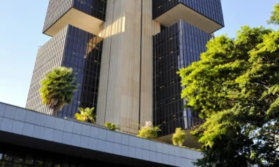 Edificio_sede_do_Banco_Central_do_Brasil_16011634694