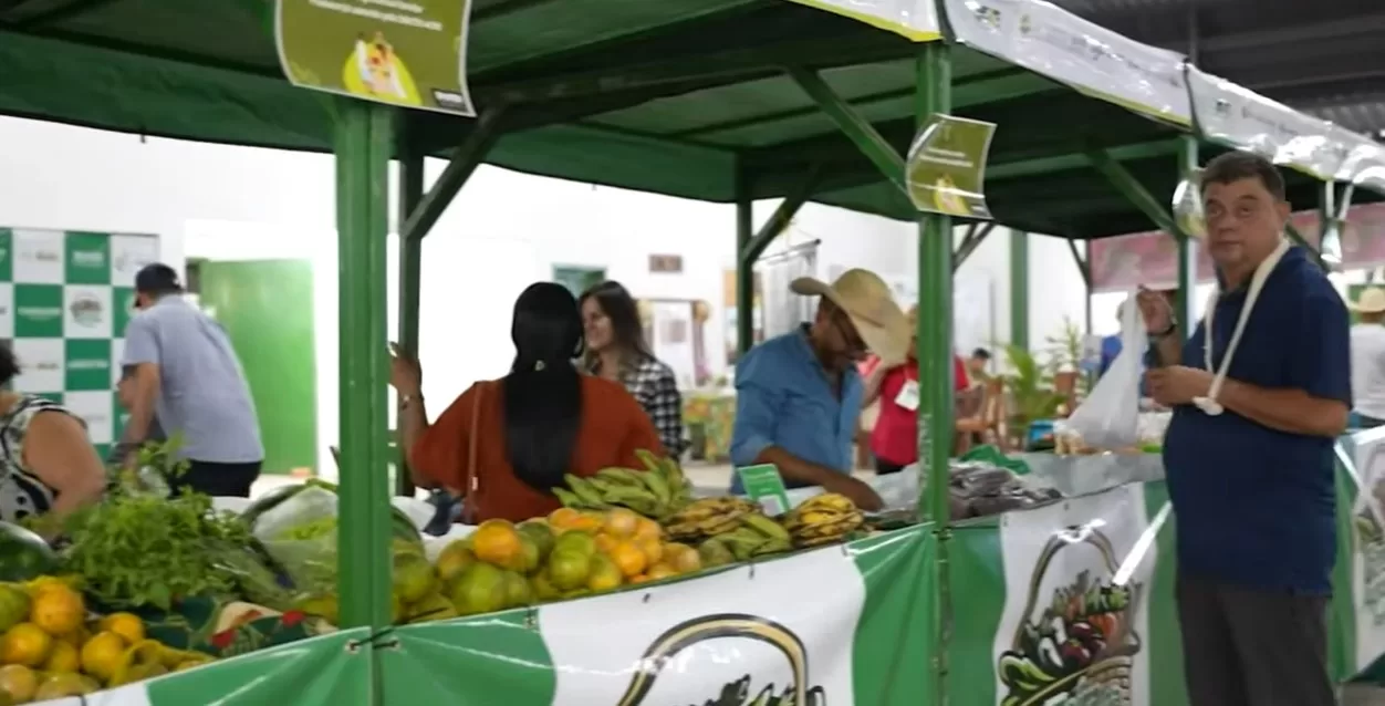 Feira da Agricultura Familiar marca presença na Expoacre com qualidade e bom preço