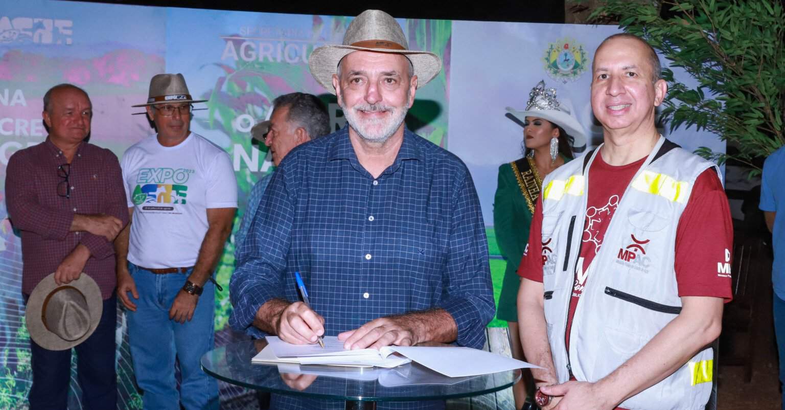 Na Expoacre, governo e instituições firmam acordos para fortalecer o agronegócio