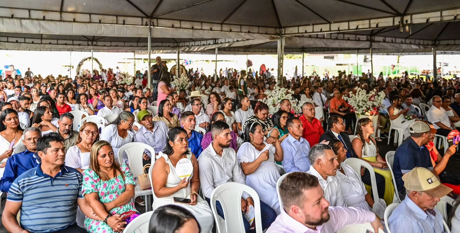 Casamento coletivo reúne mais de 250 casais na Expoacre